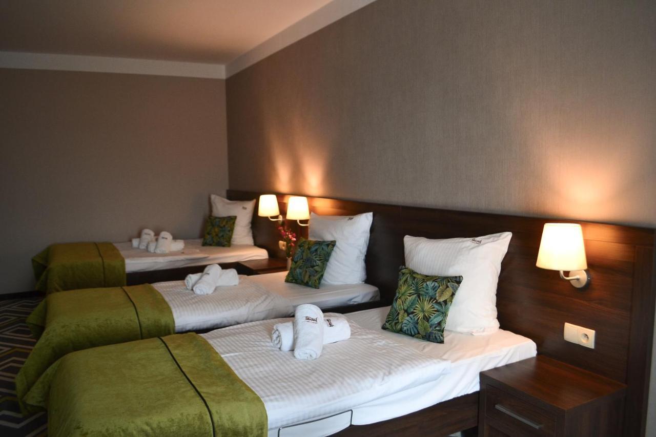 Hotel & Browar Slociak Ополе Екстериор снимка