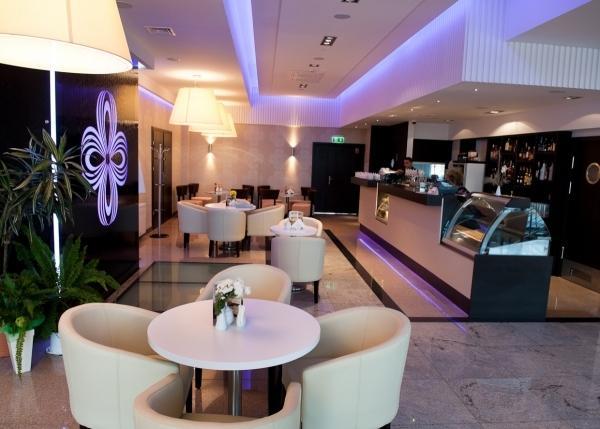 Hotel & Browar Slociak Ополе Екстериор снимка